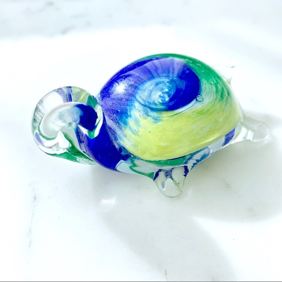Blue Green Yellow Art Glass Mini Turtle Paperweight Ocean Tie Dye Cayman Islands - Picture 2 of 6